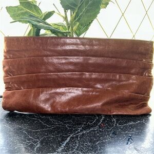 HOBO Waver Leather Wristlet Wallet Clutch Bag, Brown/Truffle